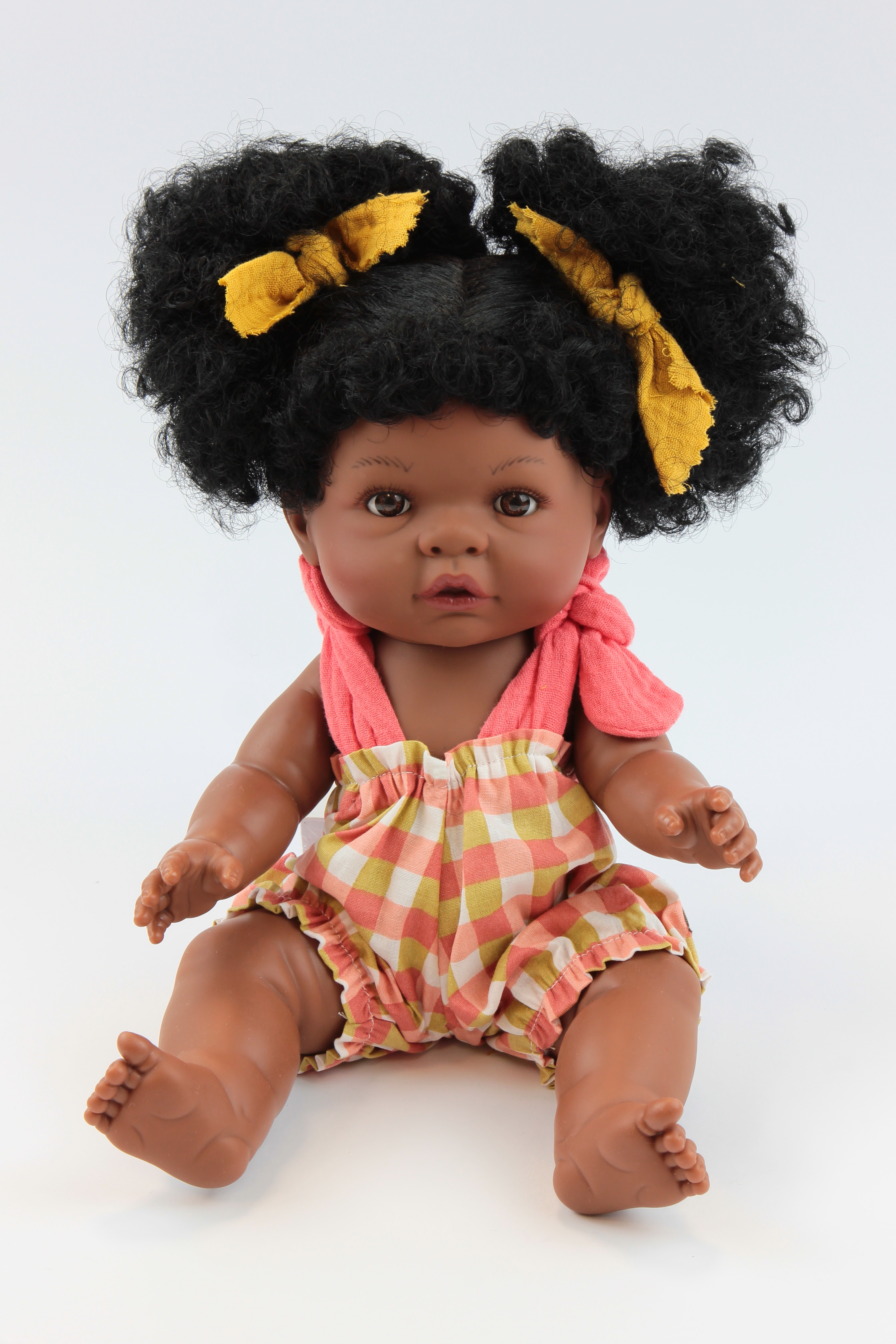 Néger baba - lány, hajas, fürdethető, 37 cm 24 hó+